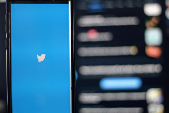Twitter ha ampliado la función de denunciar tuits con desinformación a España, Brasil y Filipinas, después de probarla en Estados Unidos y otros mercados