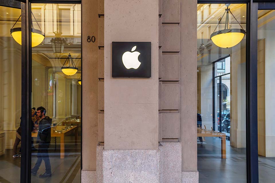 Un nuevo informe indica que el negocio publicitario de Apple parece haberse beneficiado financieramente como resultado del lanzamiento de la ATT
